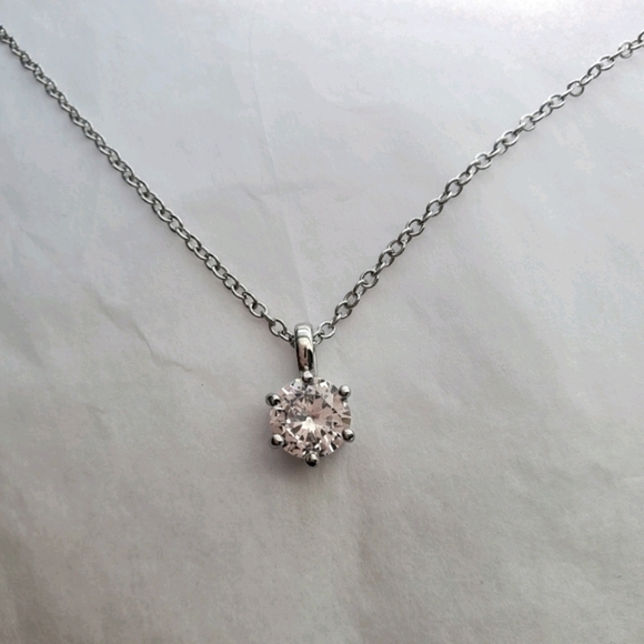 New Elegant Silver Necklace Pendant - Picture 2 of 4